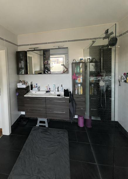Badezimmer vor der Sanierung